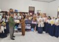 PT Nirmala Agro Lestari Beri Bantuan Buku ke Sekolah Binaan