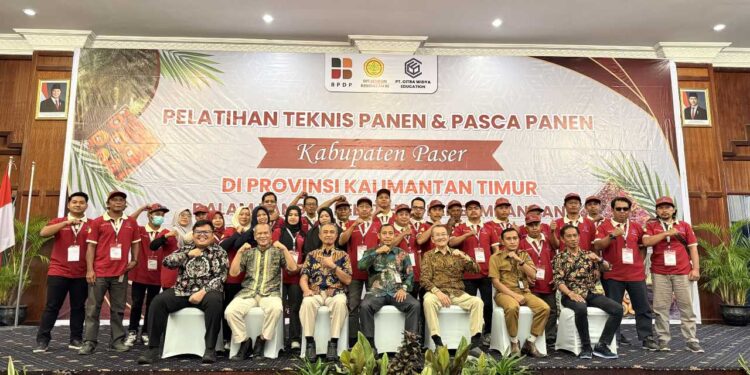 Pelatihan Teknis Petani Kelapa Sawit Paser, Kaltim