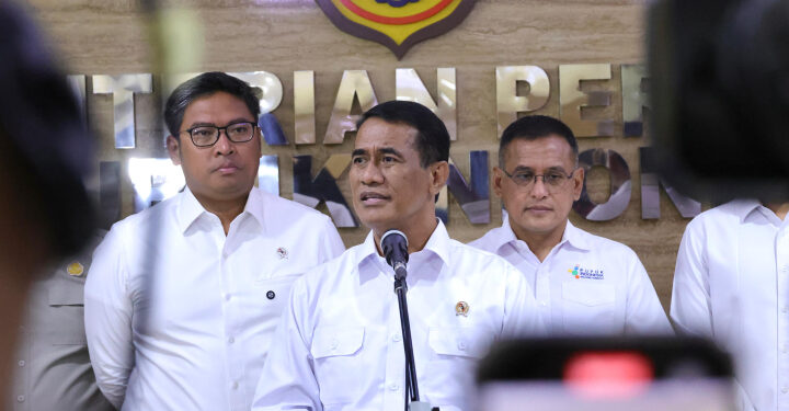 Pemerintah Cabut 2.039 Kios Pupuk yang Rugikan Petani Rp600 Miliar