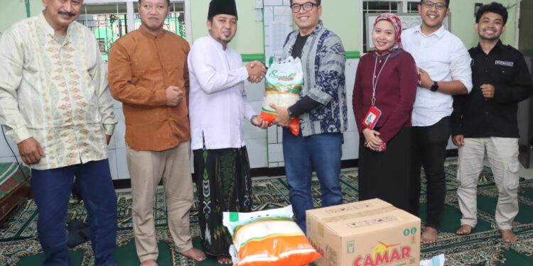 Forwatan dan Industri Sawit Hadirkan Kebahagiaan Ramadan untuk Anak Yatim