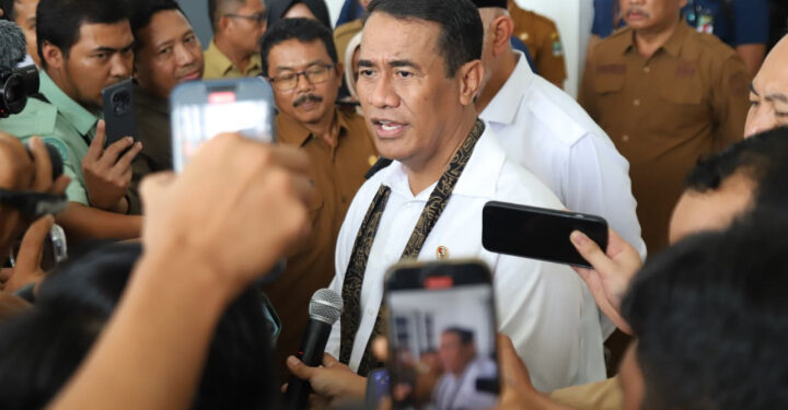 Mentan Dorong Percepatan Hilirisasi Gambir di Sumatera Barat
