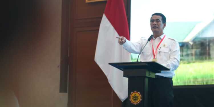Mentan tak Tolerir Distributor Pupuk Subsidi yang Persulit Petani