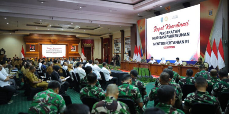 Pemerintah Targetkan Stop Impor Gula Mulai 2026